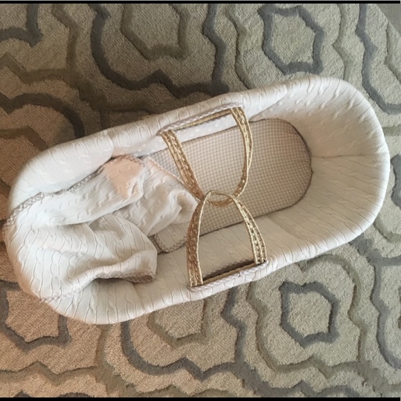 tadpoles cable knit moses basket